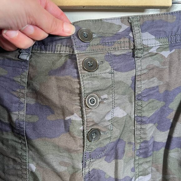 Anthropologie The Wanderer Shorts Size 31 Camo Button Fly Casual Military - Picture 4 of 9